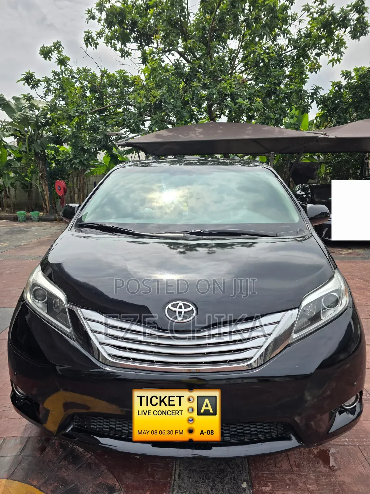 Toyota Sienna 2012 Black