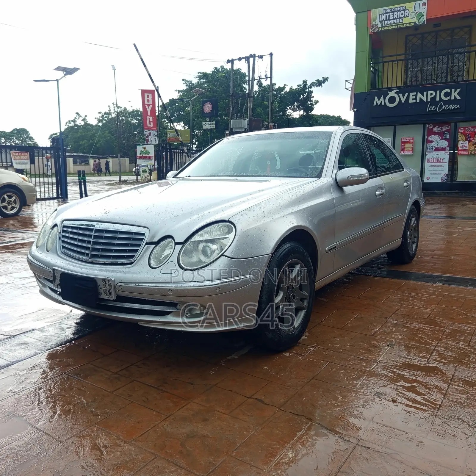Mercedes-Benz E320 2004 Silver