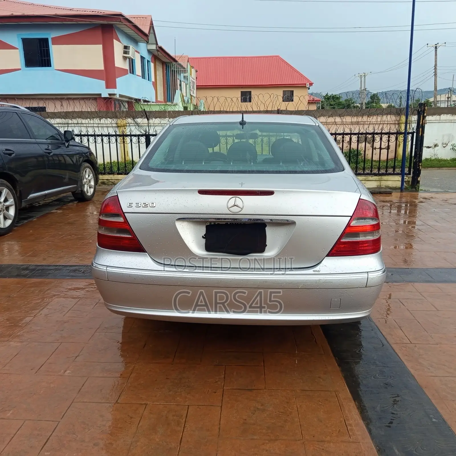 Mercedes-Benz E320 2004 Silver