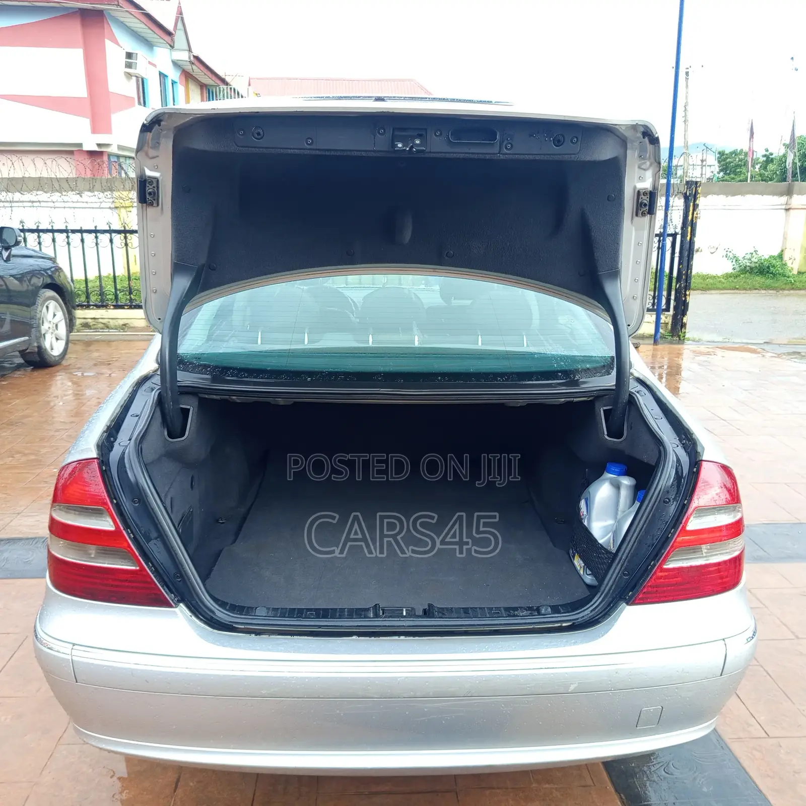 Mercedes-Benz E320 2004 Silver