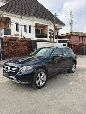 Mercedes-Benz GLC-Class 2017 Blue