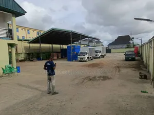 Warehouse for Lease