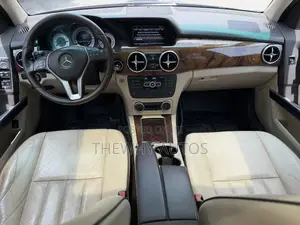Mercedes-Benz GLK-Class 350 SUV 2013 Gray