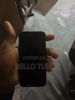 Apple iPhone 8 64 GB Blue