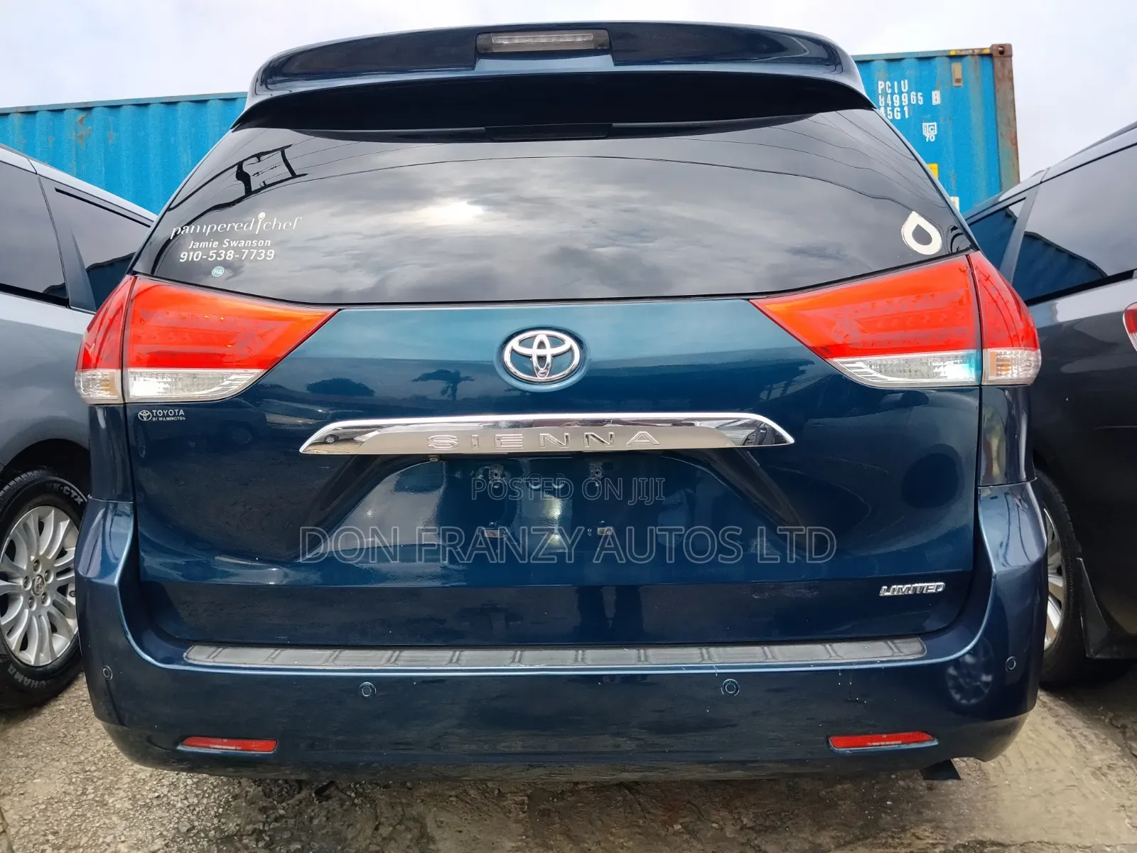Toyota Sienna 2012 Blue