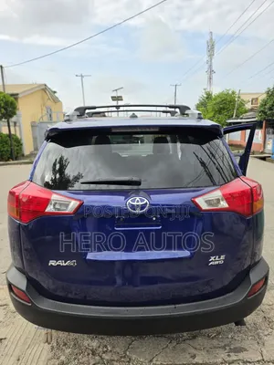 Toyota RAV4 2015 Blue