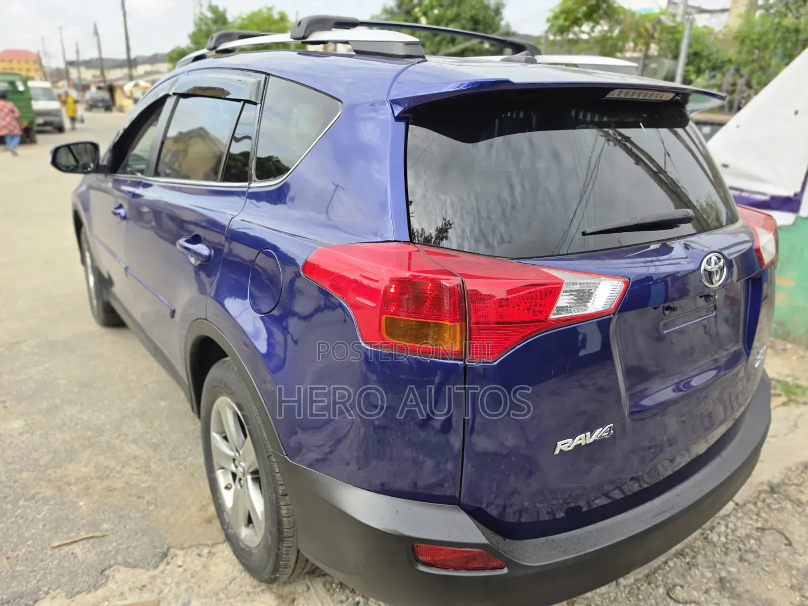Toyota RAV4 2015 Blue