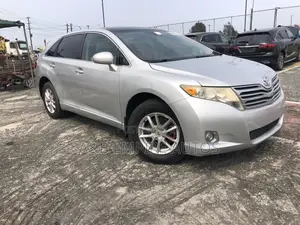 Toyota Venza 2011 Silver