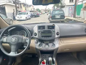 Toyota RAV4 3.5 Limited 2010 Green