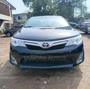 Toyota Camry XLE 4dr Sedan (2.5L 4cyl 6A) 2014 Blue