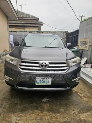 Toyota Highlander 3.5L 4WD 2013 Gray