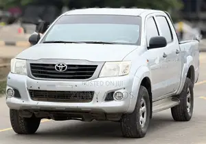 Toyota Hilux 2014 Silver