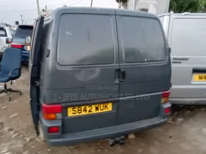 Volkswagen Transporter 2003 Grey