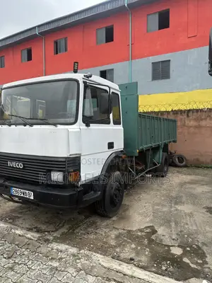Iveco 115-17 High-Side Dropside Tipper Truck (Manual)