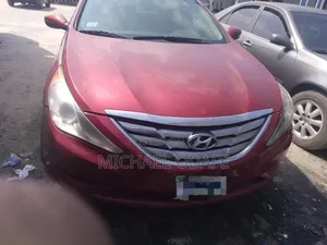 Hyundai Sonata 2011 Red