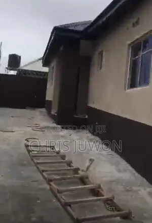 2bdrm Bungalow in Alatare Estate, Ido for rent