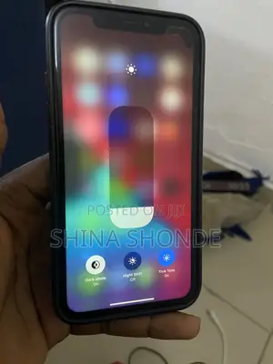 Apple iPhone XR 128 GB Red
