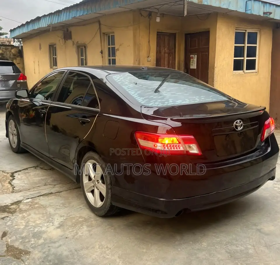 Toyota Camry 2010 Black