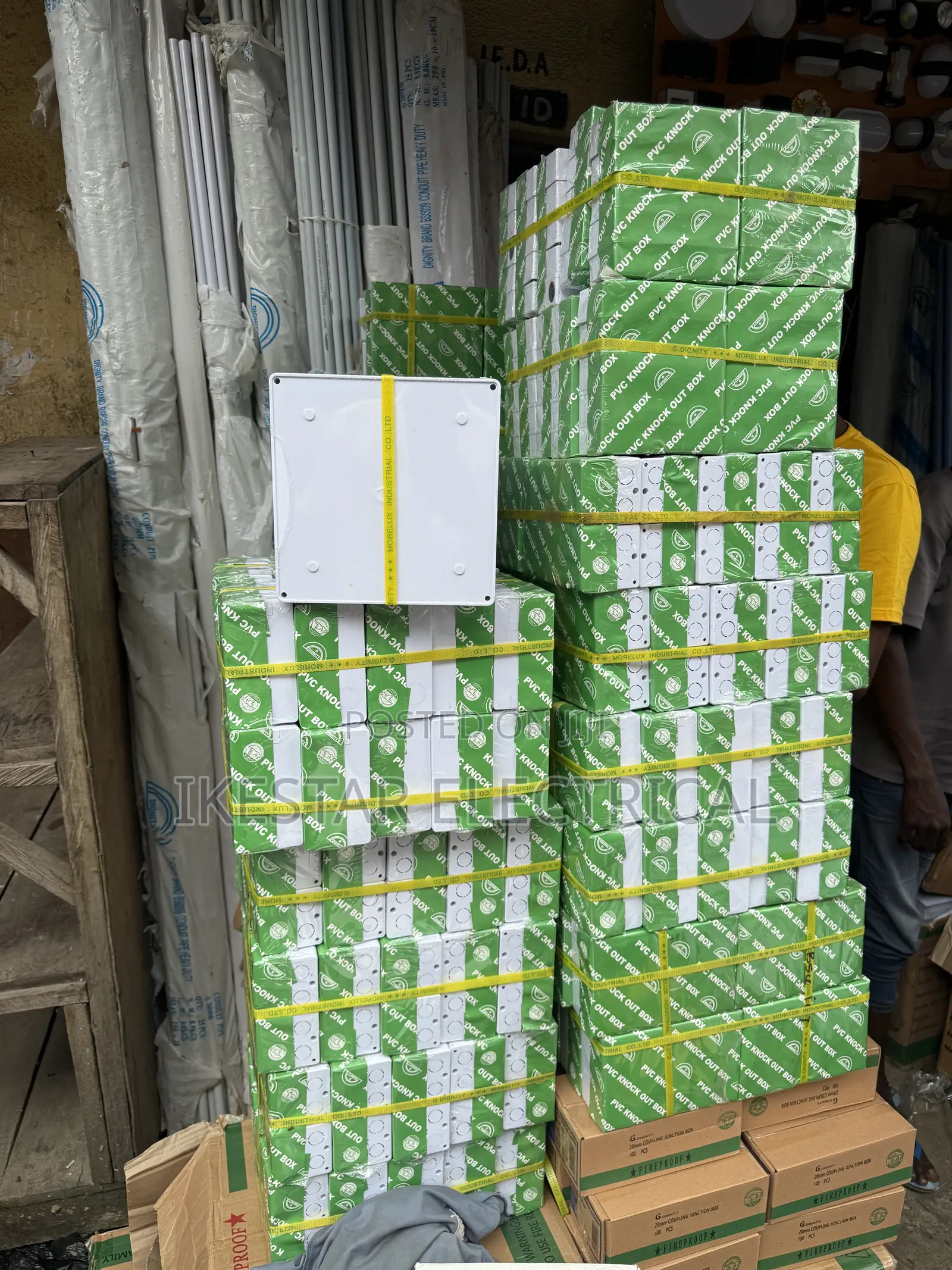 Dignity Pipes and Boxes