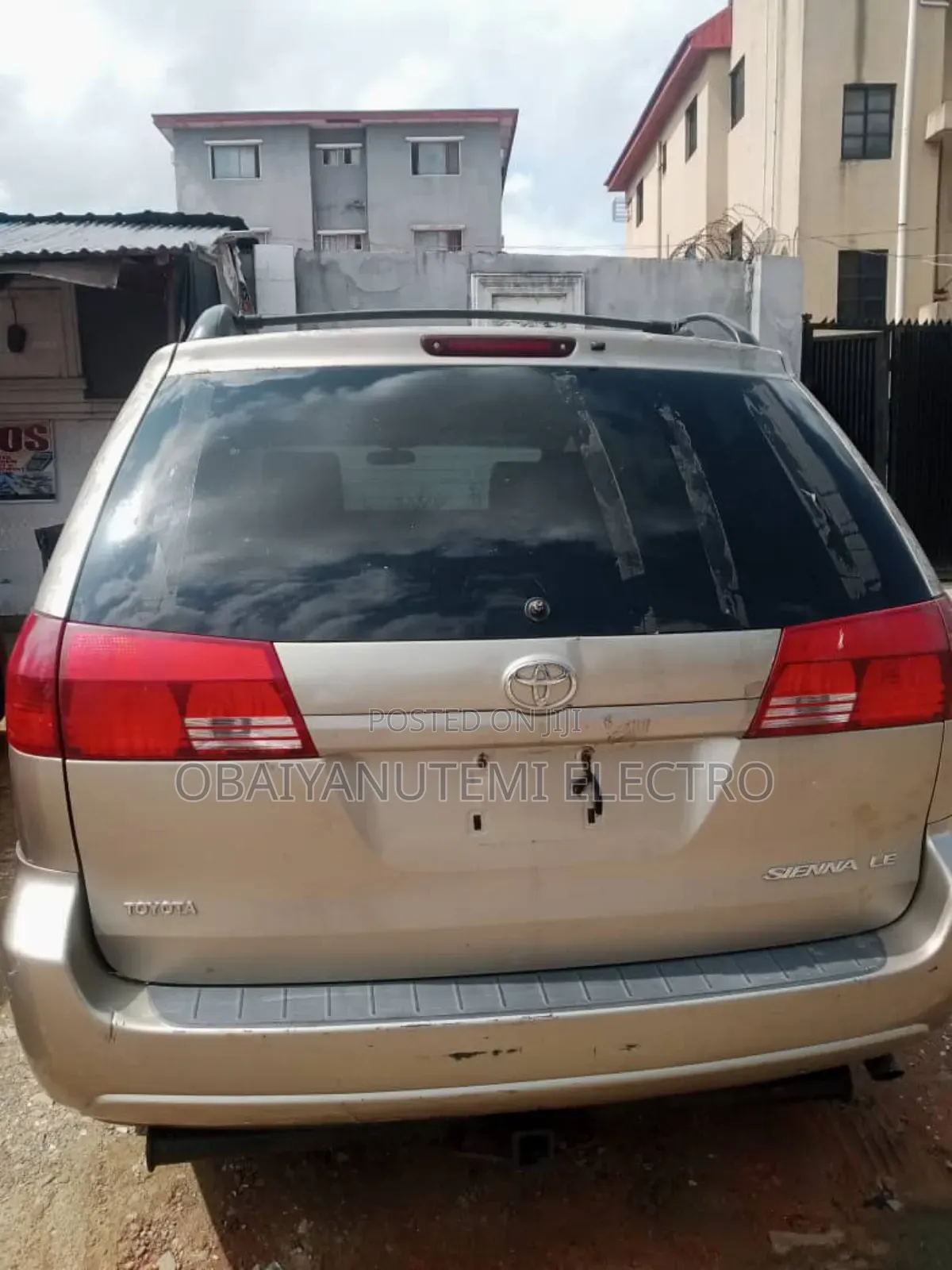 Toyota Sienna 2004 Silver