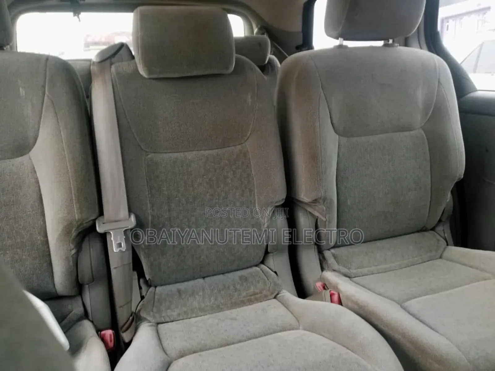 Toyota Sienna 2004 Silver