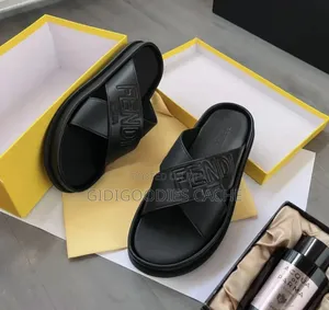 Trendy Roma Cross-Strap Slides