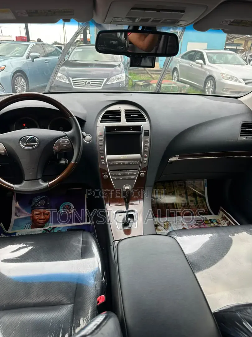 Lexus ES 2012 Gray