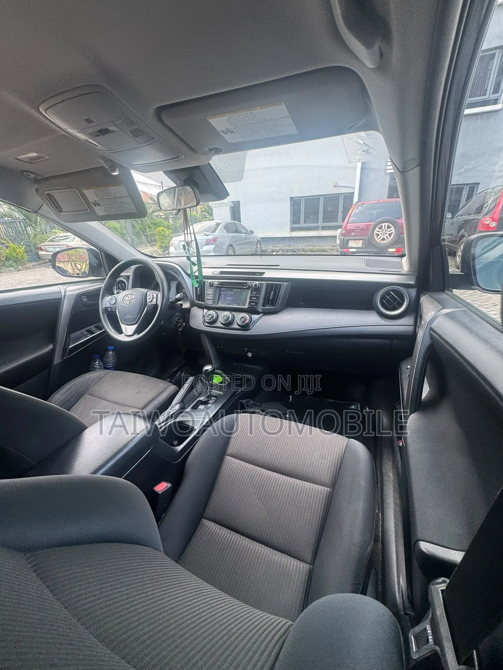 Toyota RAV4 2017 White
