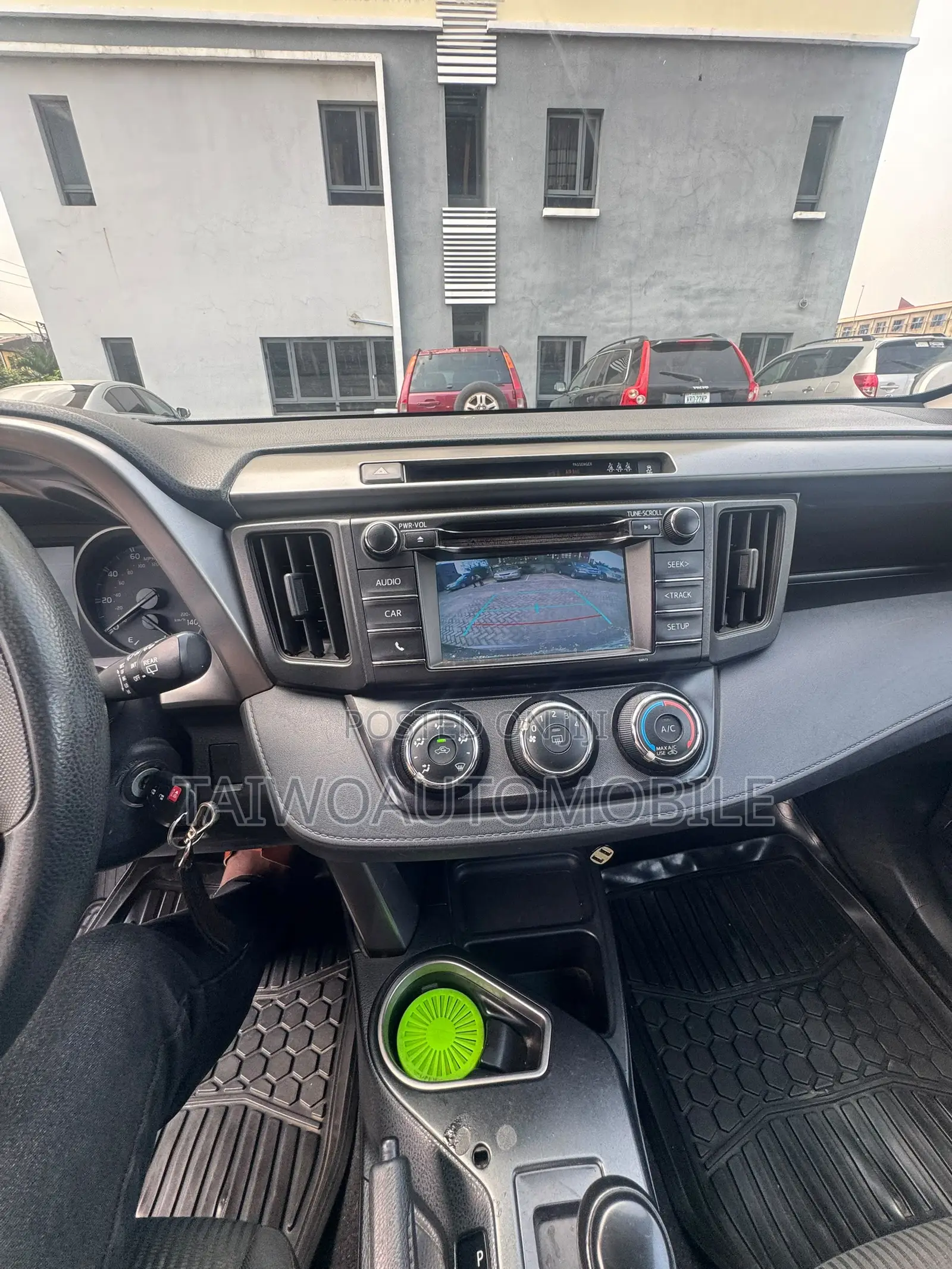 Toyota RAV4 2017 White