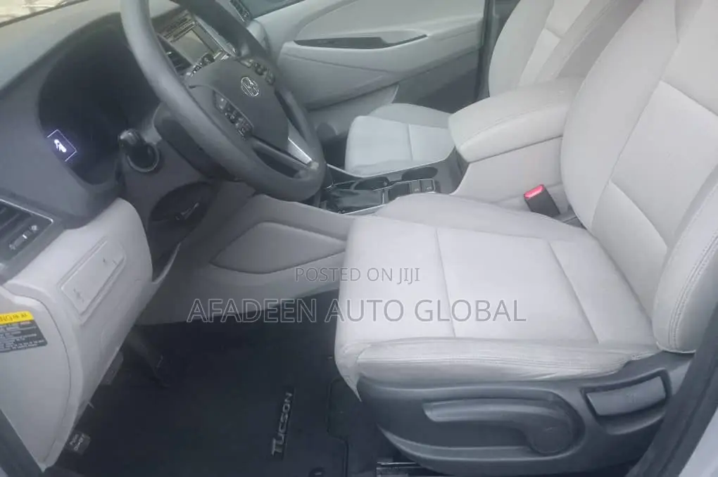 Hyundai Tucson 2018 Silver