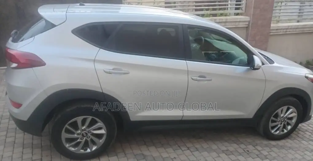 Hyundai Tucson 2018 Silver