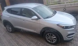 Hyundai Tucson 2018 Silver