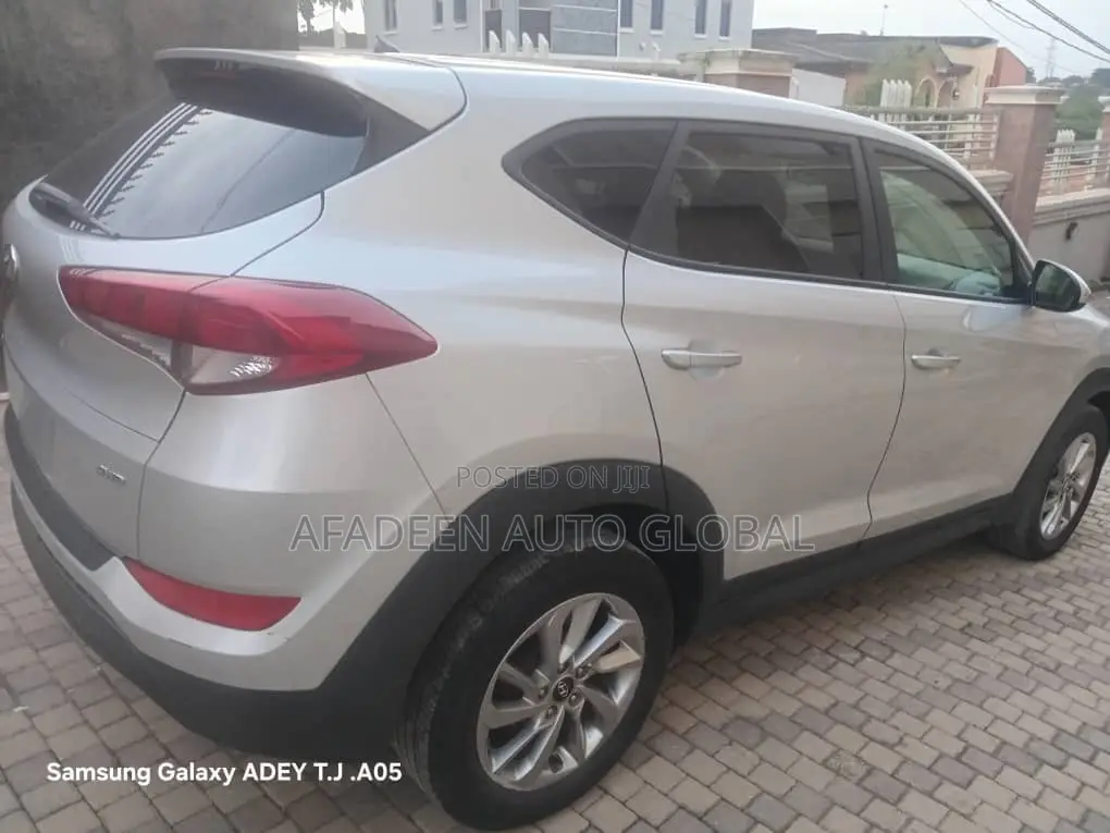 Hyundai Tucson 2018 Silver