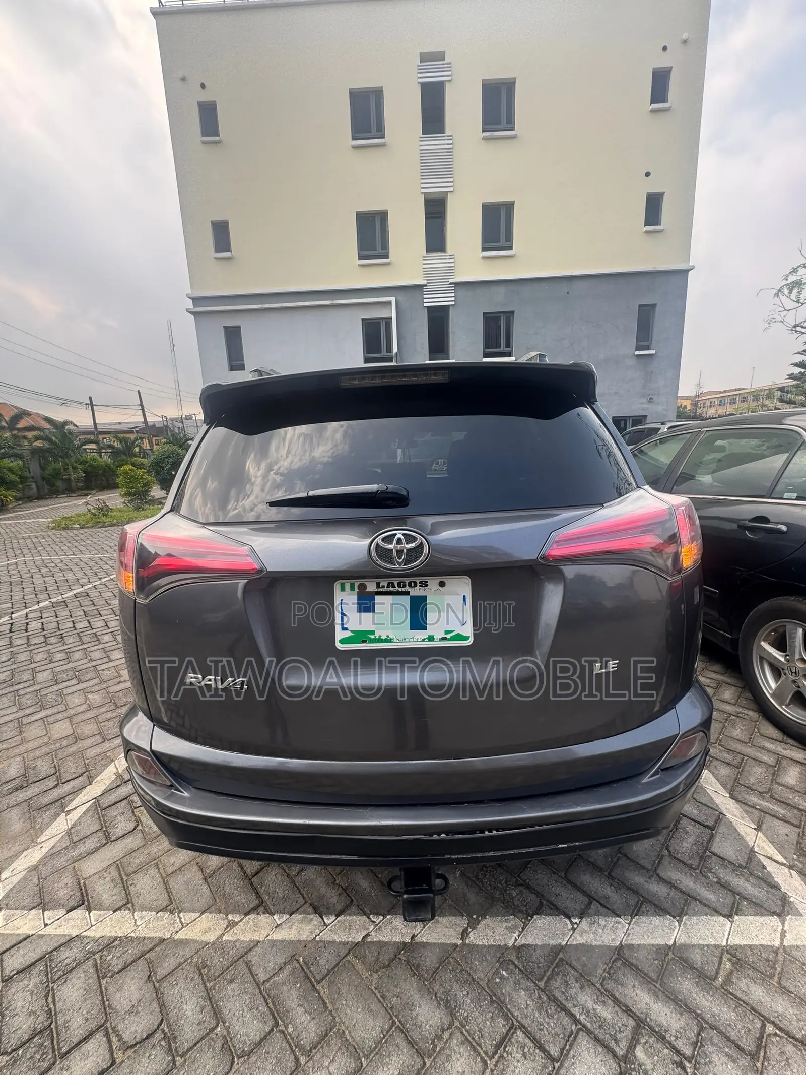 Toyota RAV4 2017 White