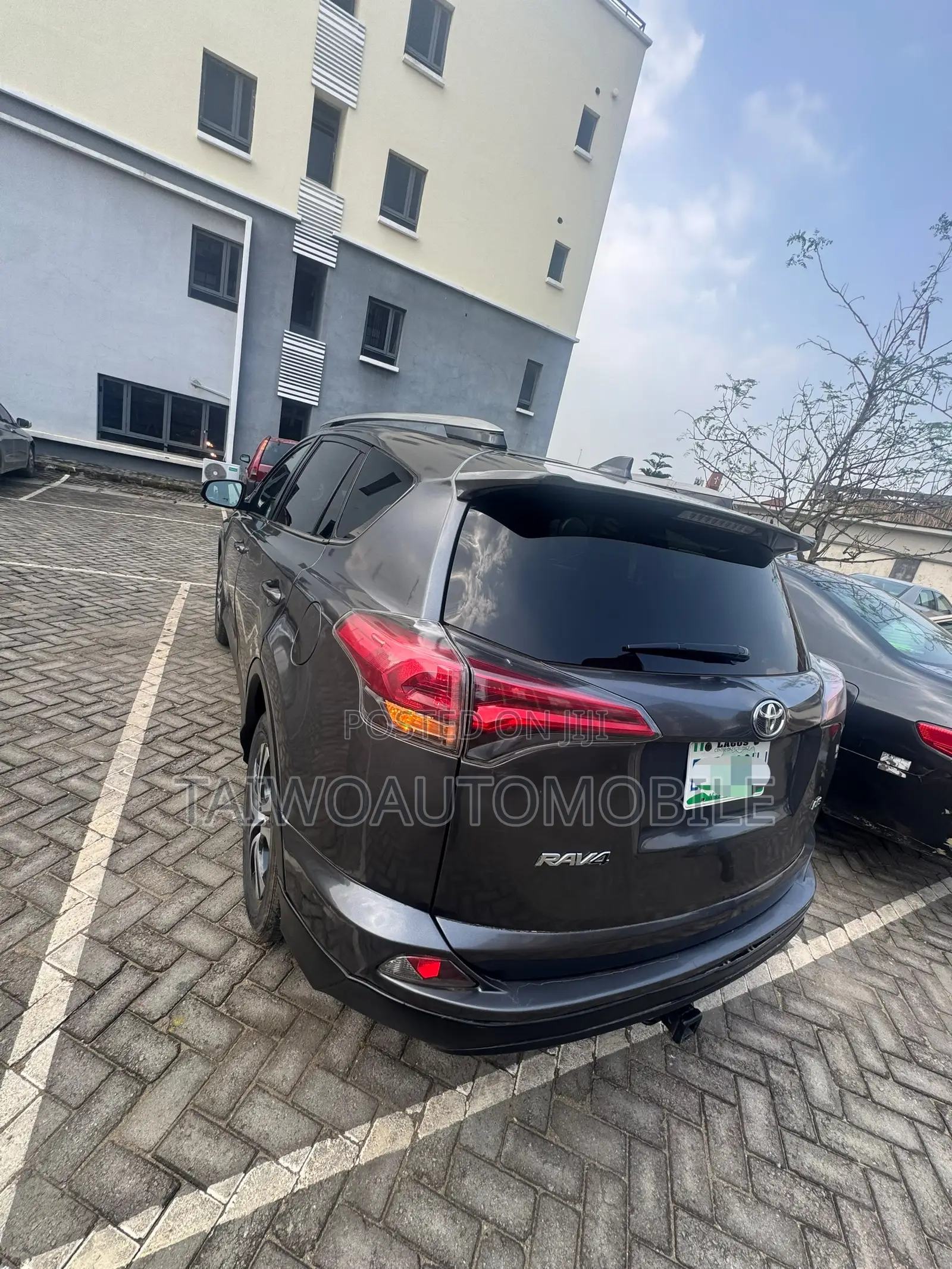 Toyota RAV4 2017 White