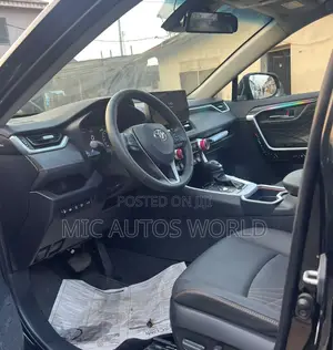 Toyota RAV4 2025 Black