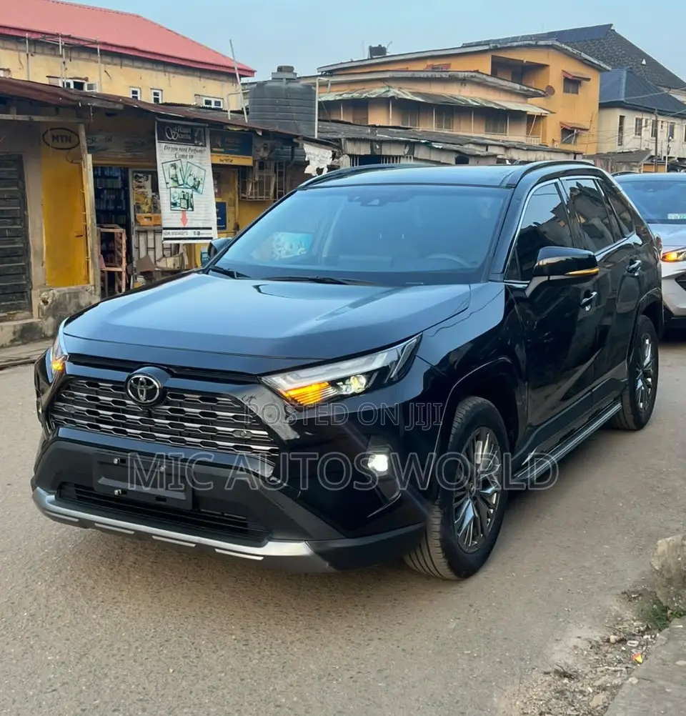 Toyota RAV4 2025 Black
