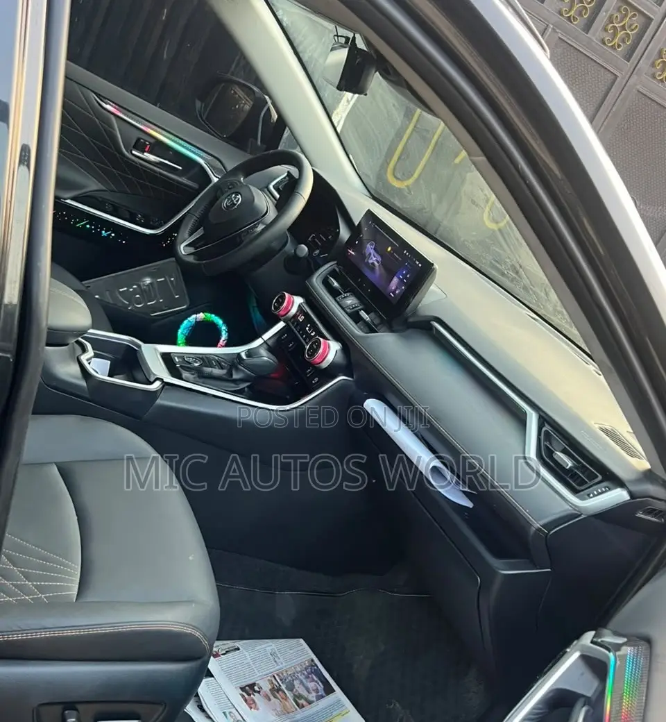 Toyota RAV4 2025 Black