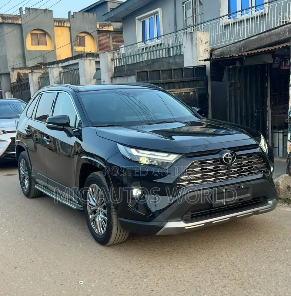 Toyota RAV4 2025 Black