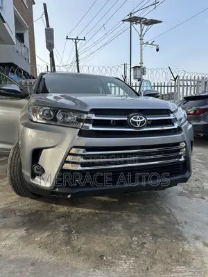 Toyota Highlander XLE 4dr SUV AWD (3.5L 6cyl 6A) 2014 Gray