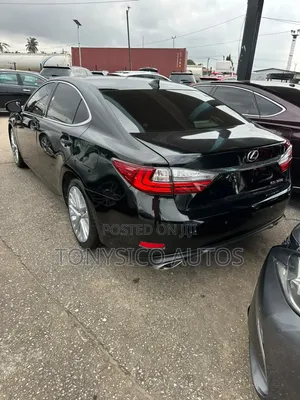 Lexus ES 2016 Black
