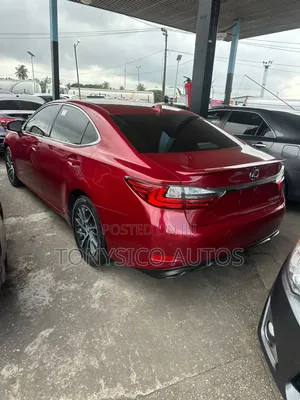 Lexus ES 2017 Maroon