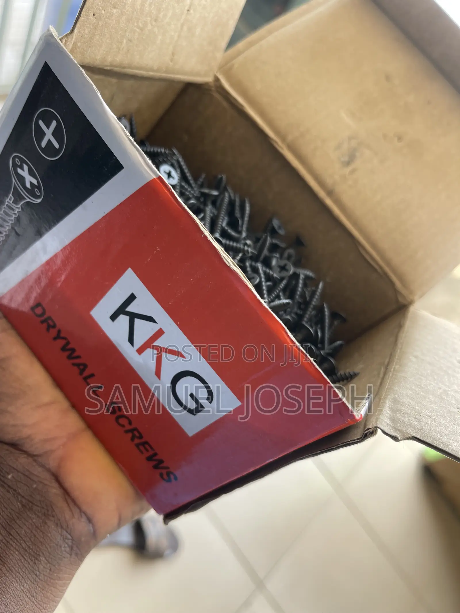 Black Screw