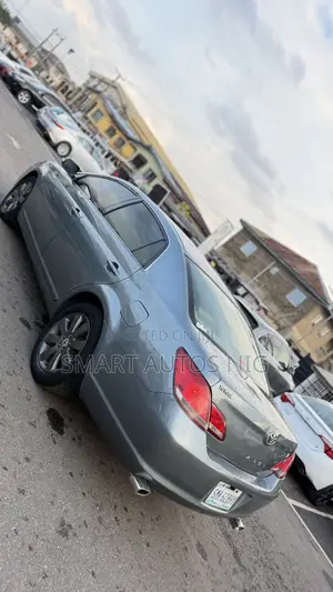 Toyota Avalon XL 2010 Blue