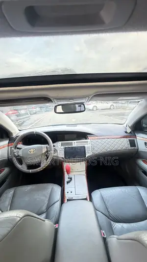 Toyota Avalon XL 2010 Blue