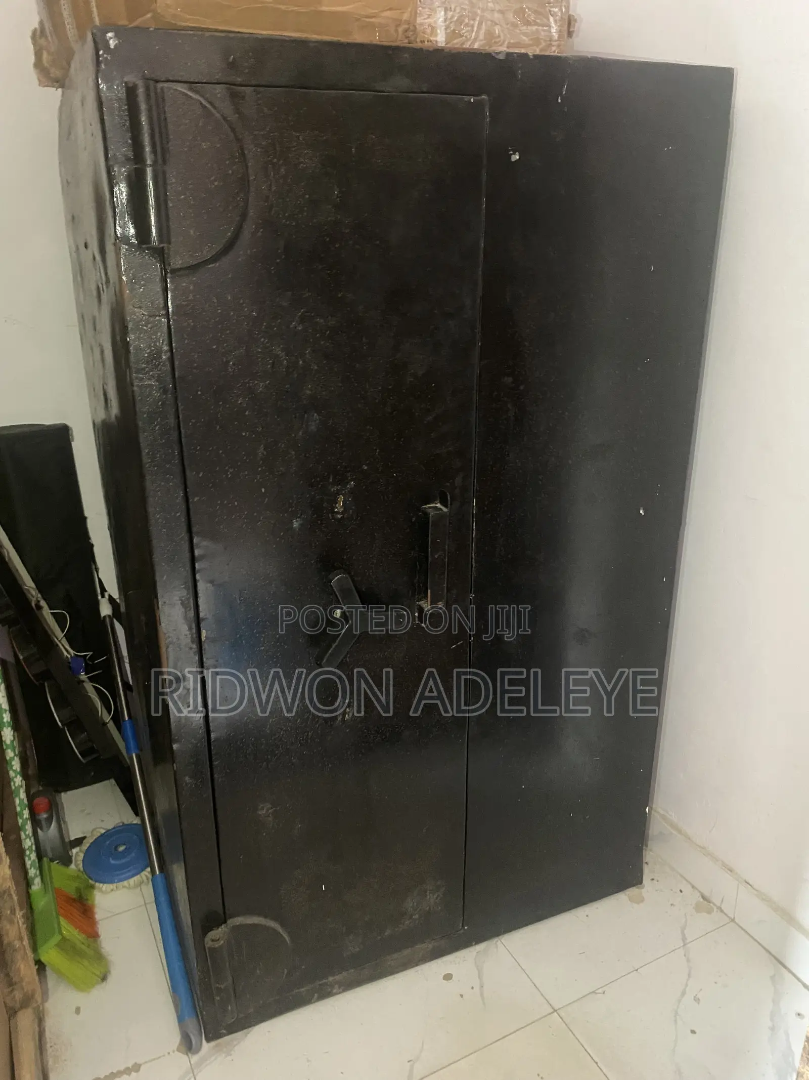 High-Security Double-Panel / Heavy Steel Vault Box or Safe.