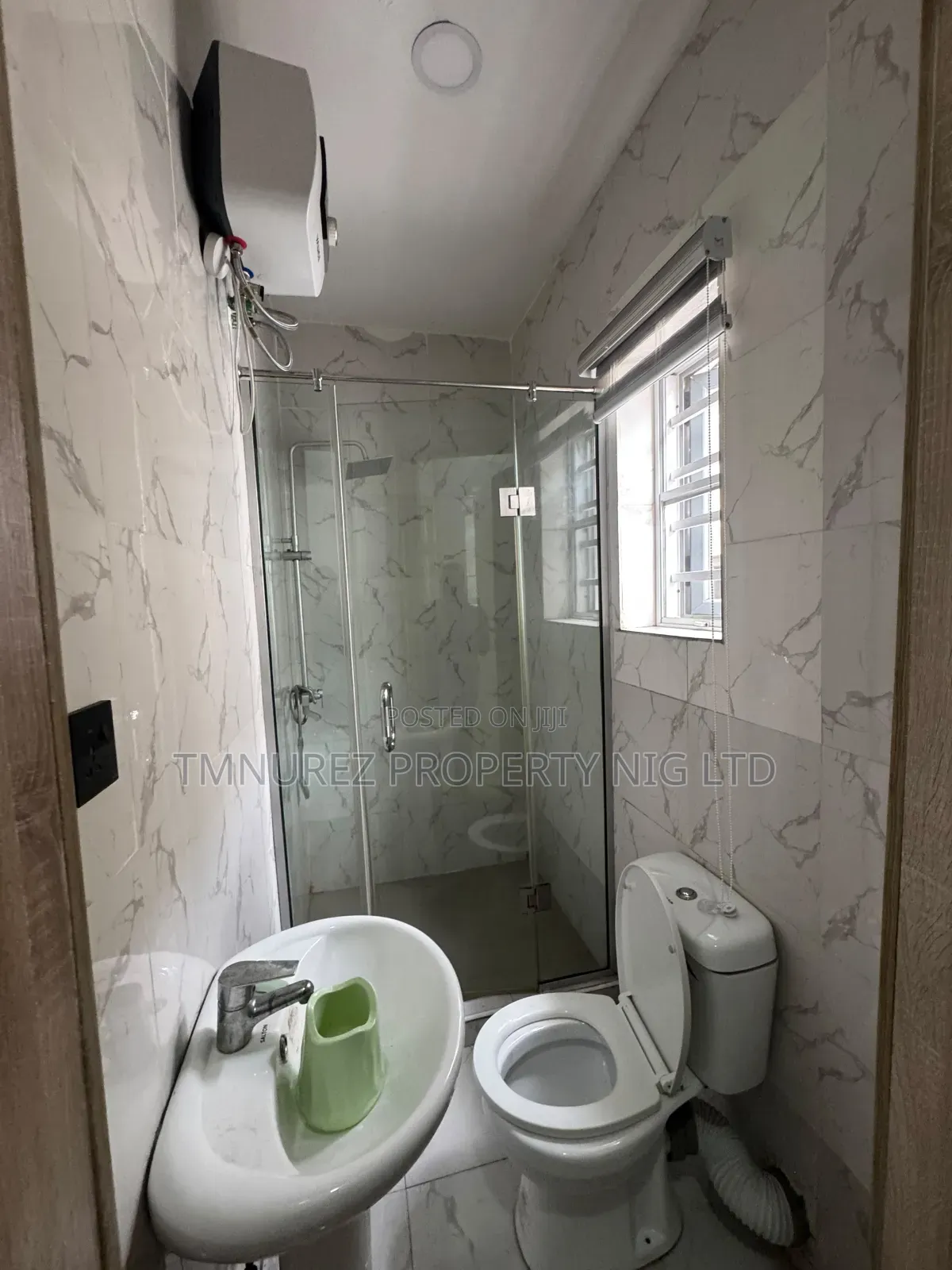3bdrm Duplex in Chevron for rent