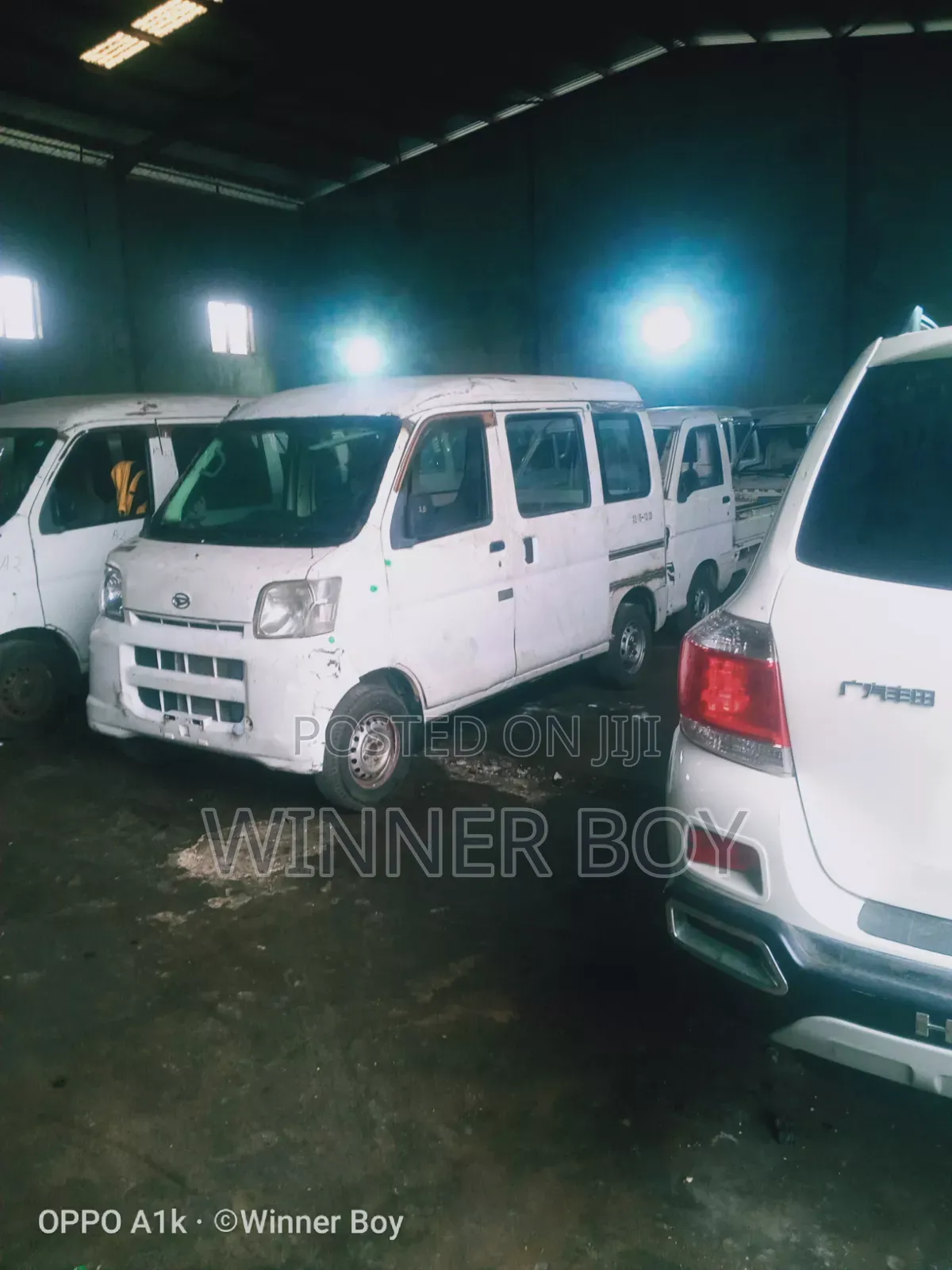 Toyota HiAce 2012 Black