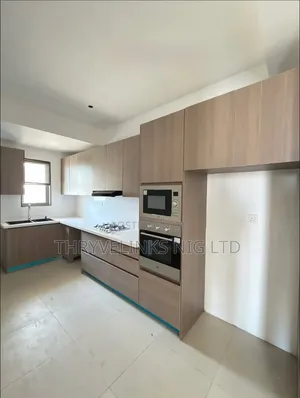 2bdrm Apartment in Lekki Phase 1 for rent