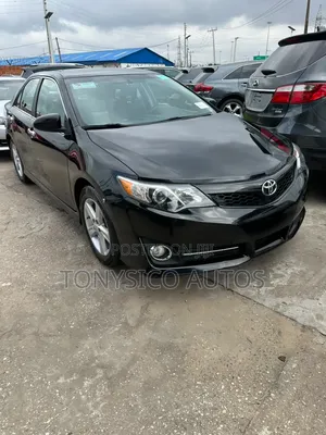 Toyota Camry SE 4dr Sedan (2.5L 4cyl 6A) 2013 Black